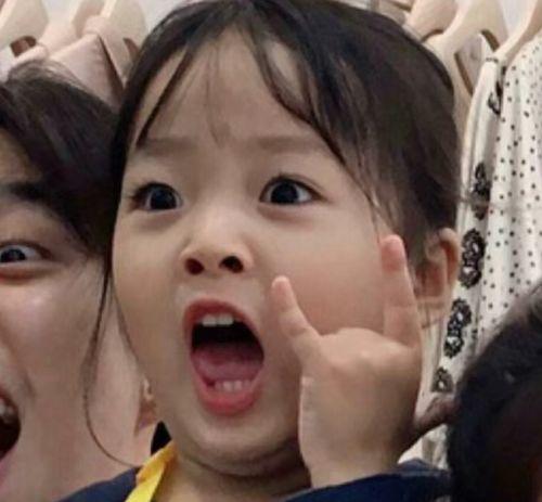 带你吃瓜情侣头像,带你领略甜蜜吃瓜时光