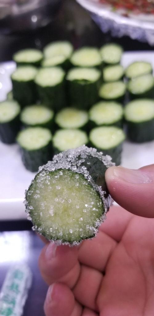 湖北应城吃瓜,夏日炎炎，吃瓜群众欢乐多